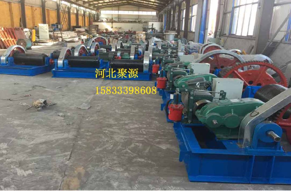 卷揚(yáng)啟閉機(jī)